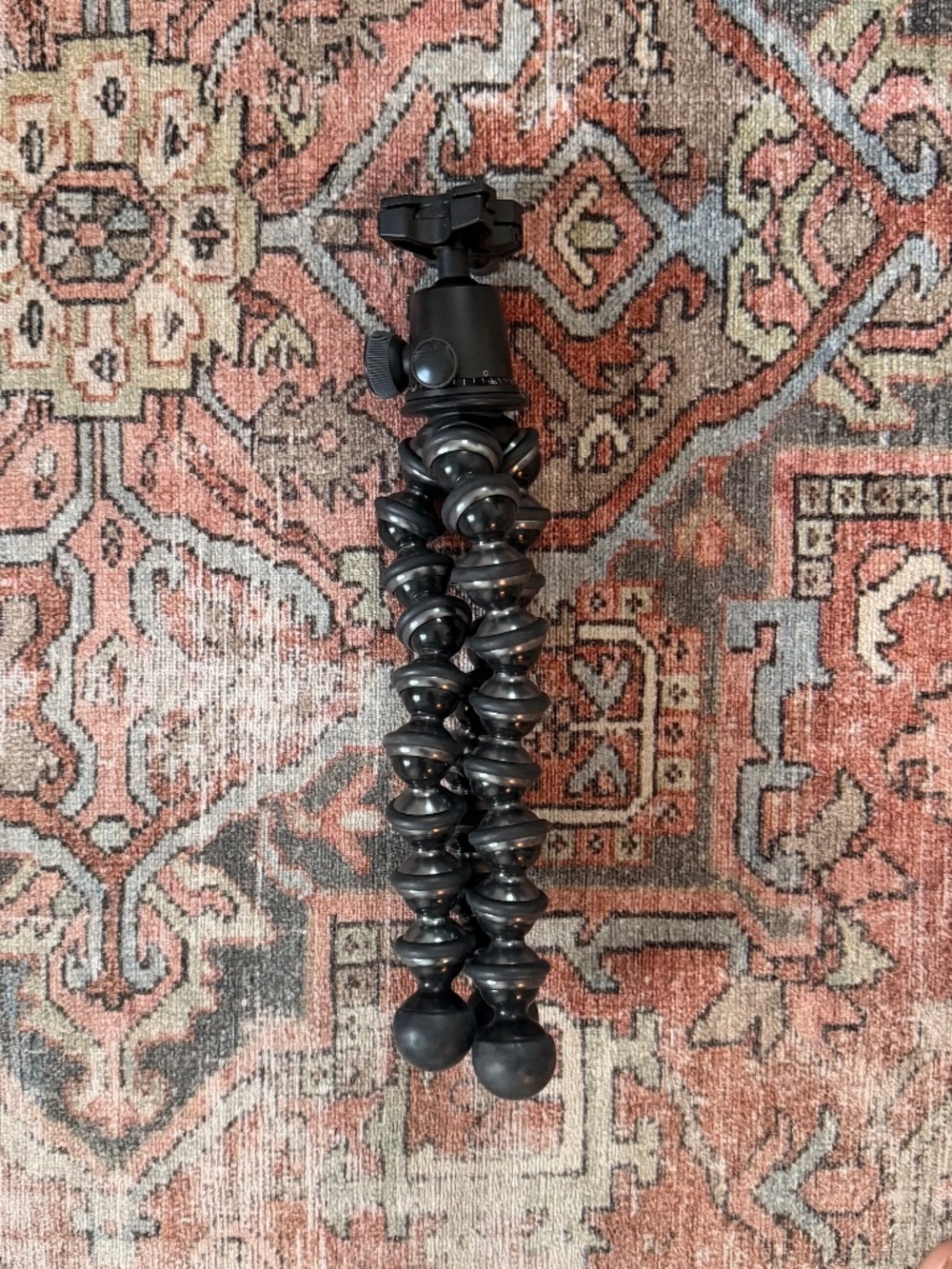 dslr gorilla pod tripod